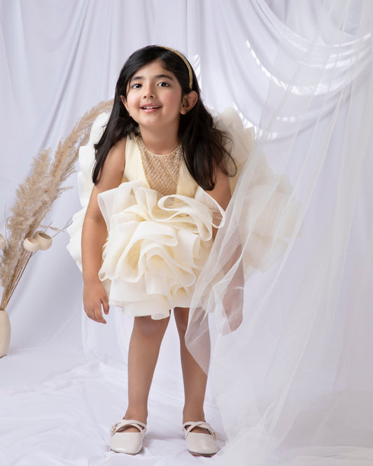 Why Hand-Embroidered Clothes Make the Best Outfits for Kids