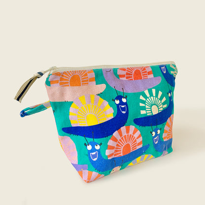 TOUR - Toilet Kit - Glo